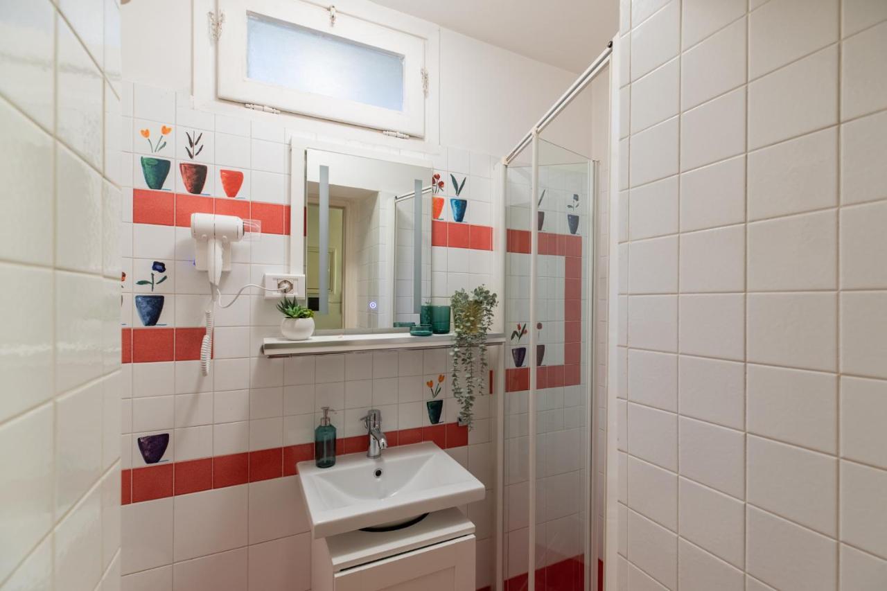 Iflat Comfy Apartament In Campo De' Fiori Рим Екстериор снимка